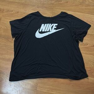 Nike t shirt